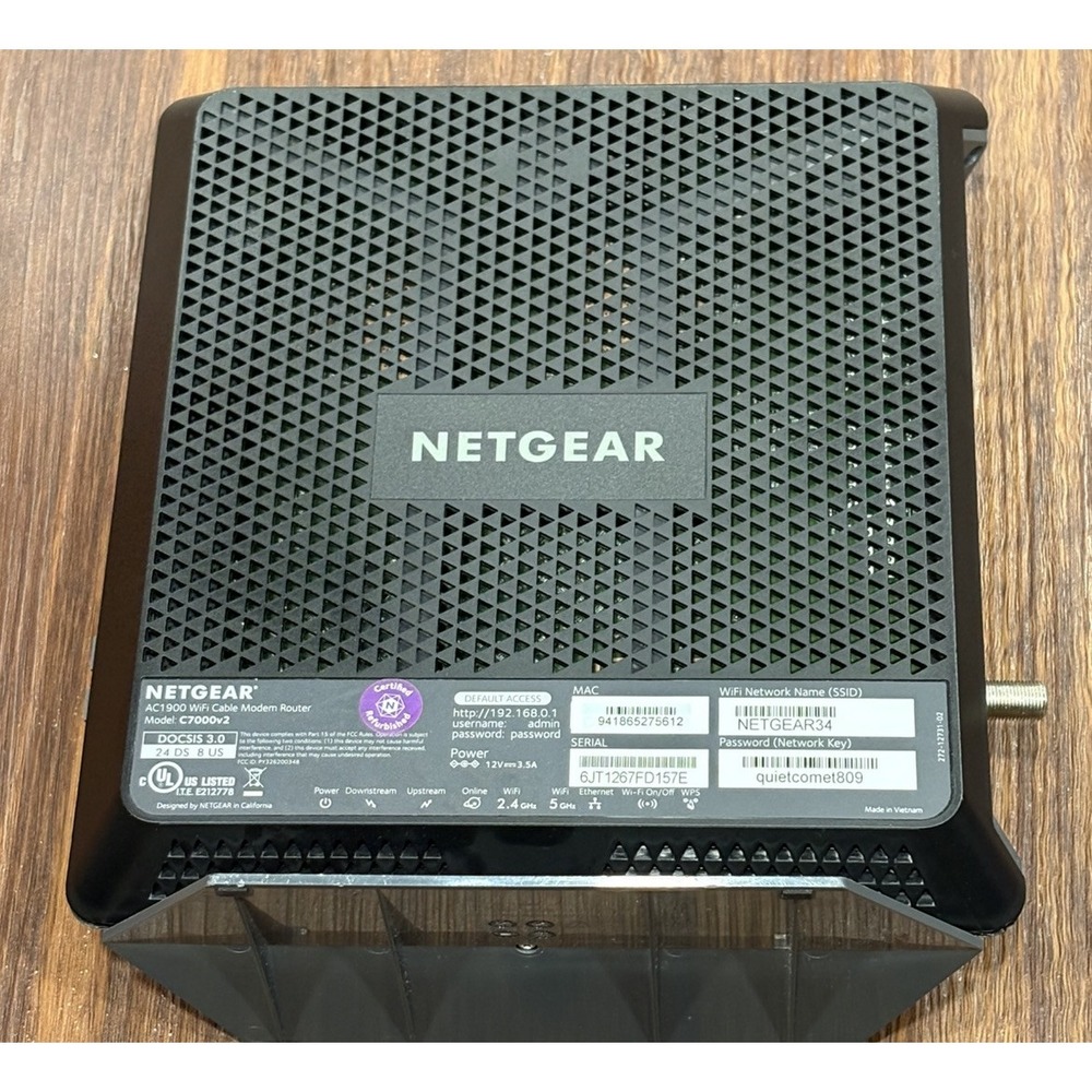 NETGEAR‎ Nighthawk DOCSIS 3.0 Cable Modem Router C7000v2